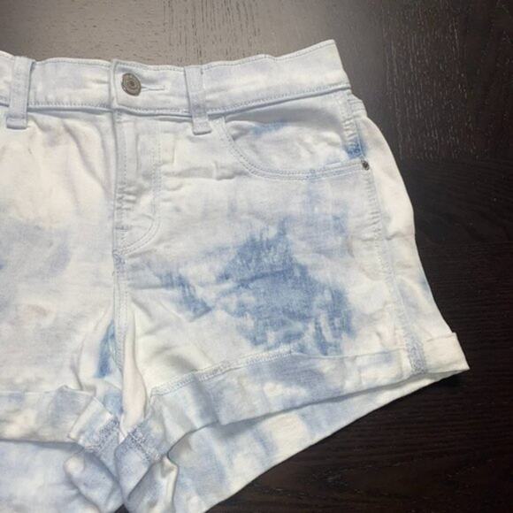 Old Navy Blue Tie Dye Denim Boyfriend Jean Shorts Stretchy Women's Size 2 - Picture 4 of 7